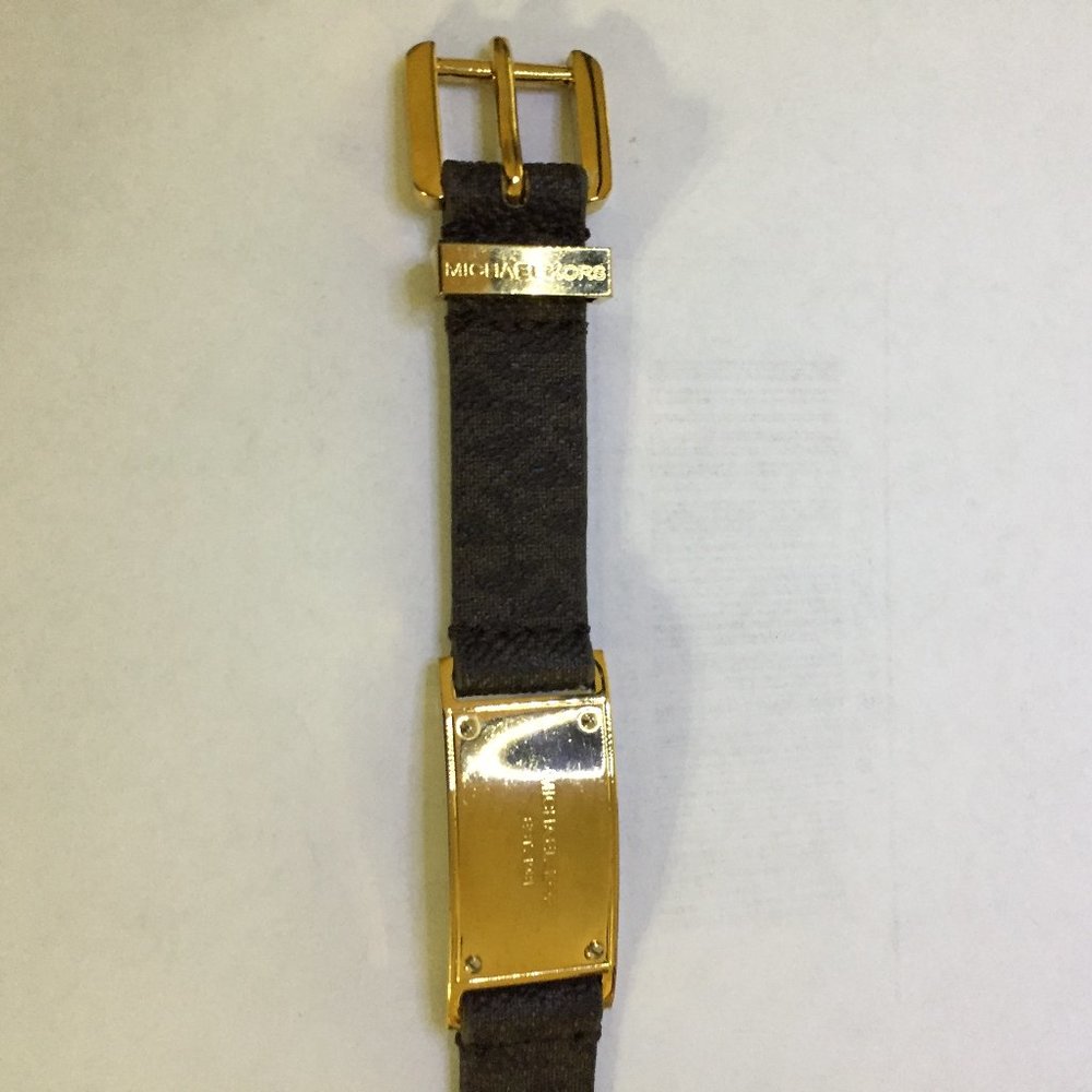 Michael Kors Plaque Brown Buckle Saffiano Bracelet